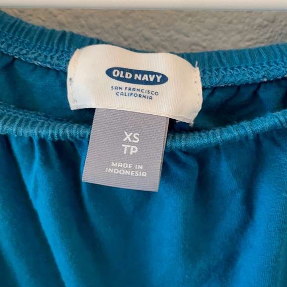 Old Navy Blouse! - Picture 2 of 2